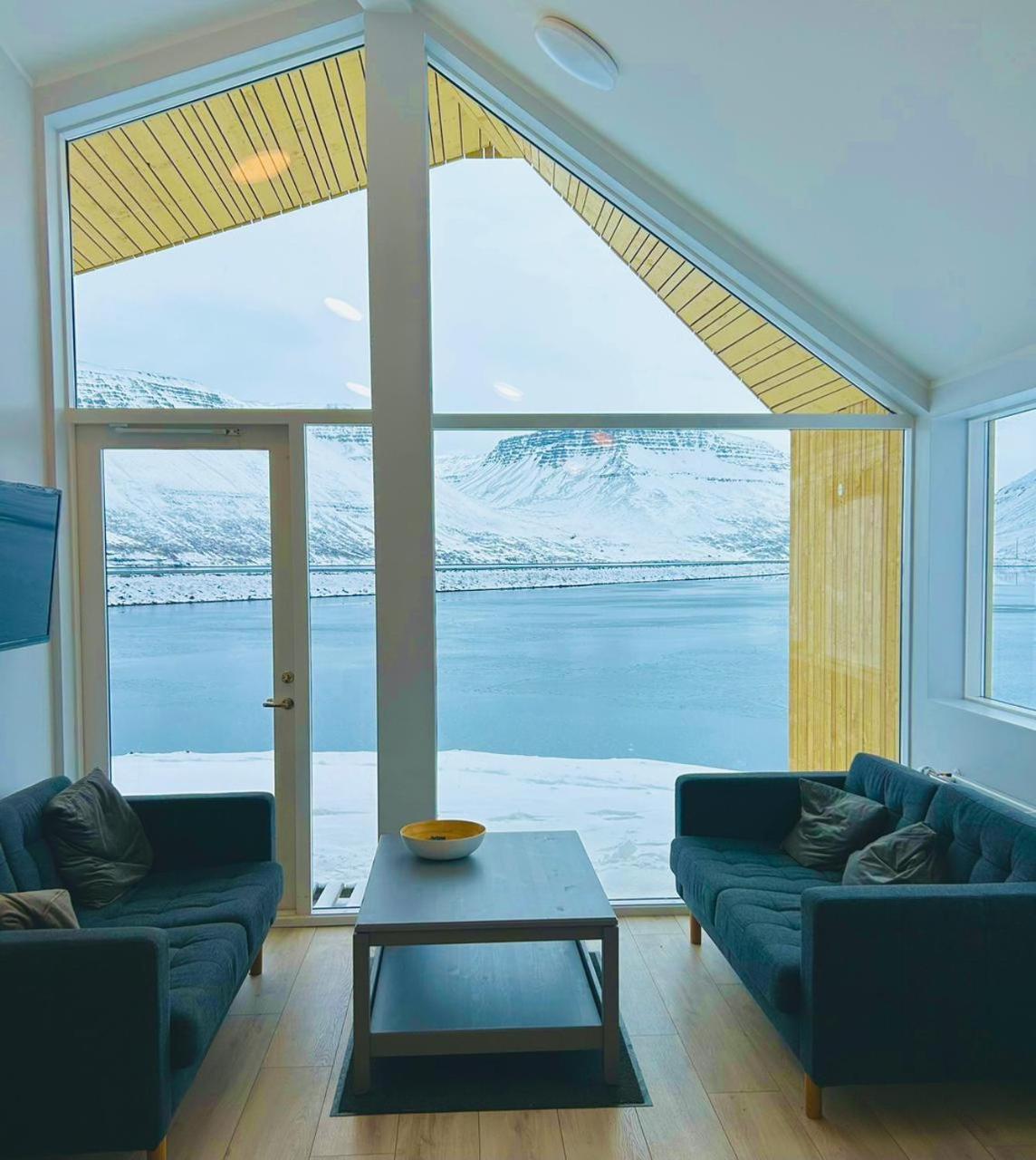 Fisk Club Cottages - Captain'S House Sudureyri Buitenkant foto