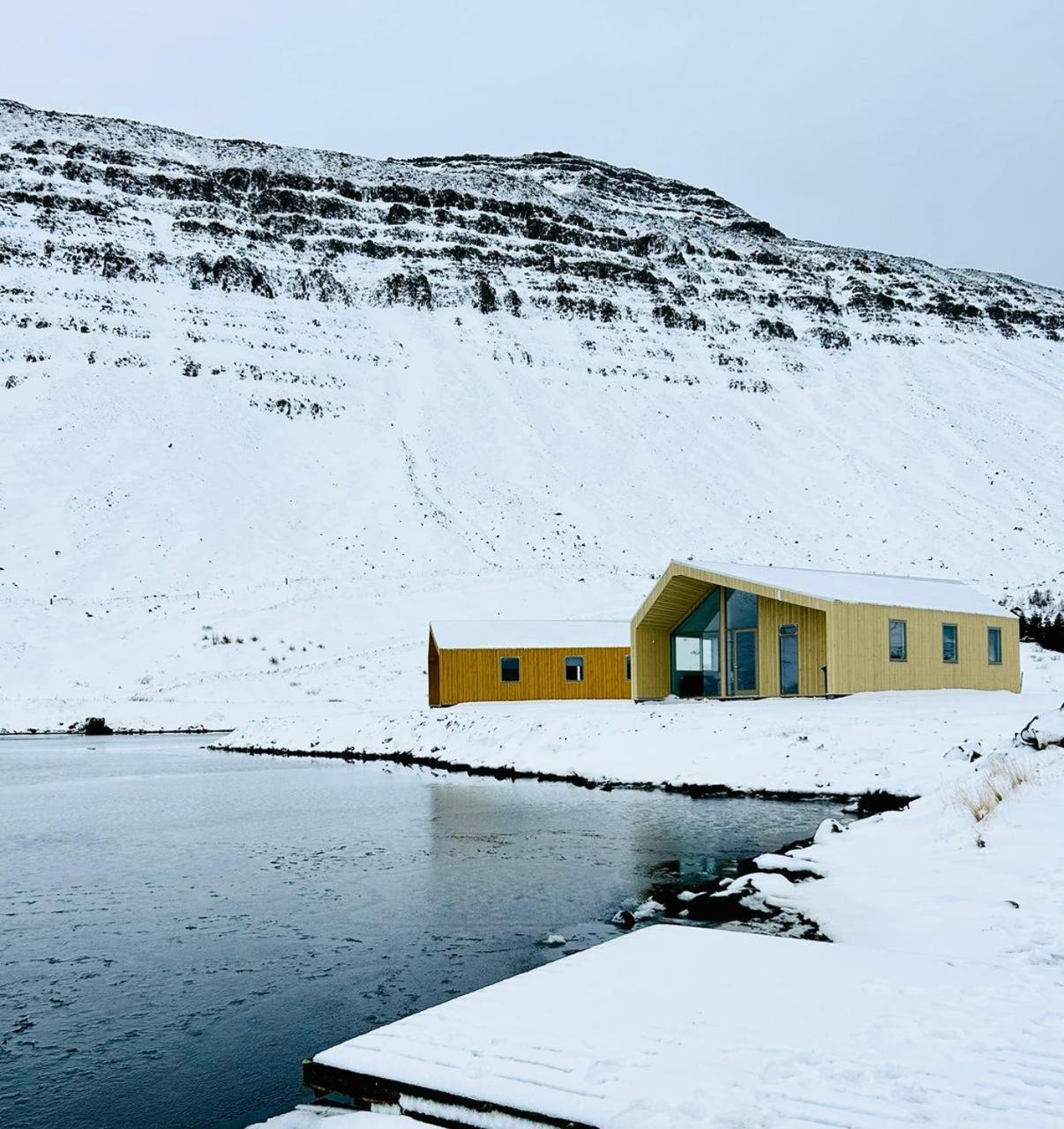 Fisk Club Cottages - Captain'S House Sudureyri Buitenkant foto